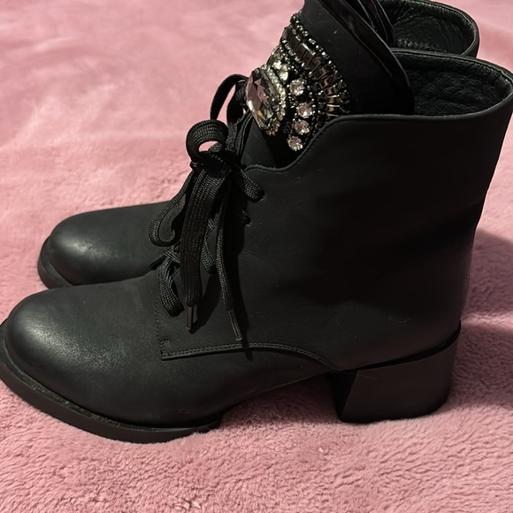 Homemade customized boots - Picture 2 of 4